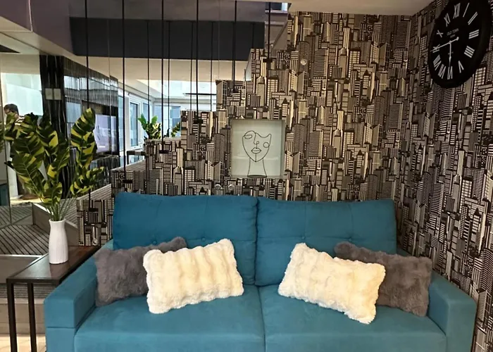 Modern Chic 2br With Panoramic Golf View In Bgc Apartment *