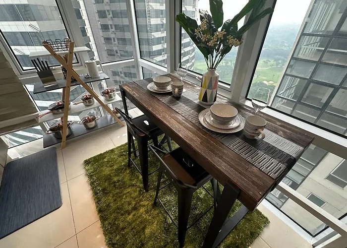 Modern Chic 2br With Panoramic Golf View In Bgc * Manila